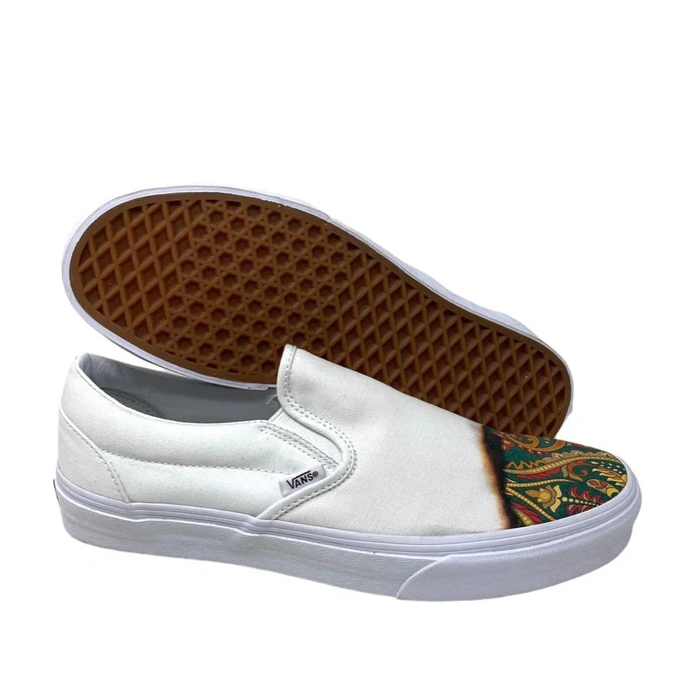 VANS Classic Slip On Shoes Low Top White Women Canvas Sneakers Skate VN000XG8AZQ